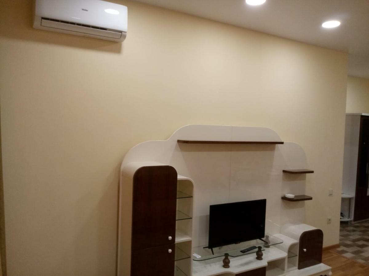 Apartamento Flat in Batumi city centre Exterior foto