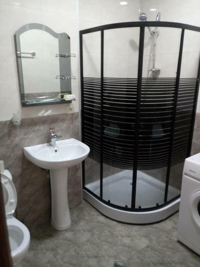 Apartamento Flat in Batumi city centre Exterior foto